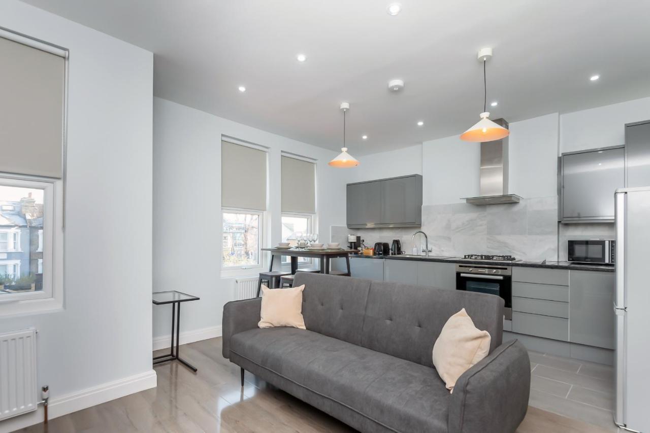 Taylor'S Apartment Wimbledon ลอนดอน ภายนอก รูปภาพ